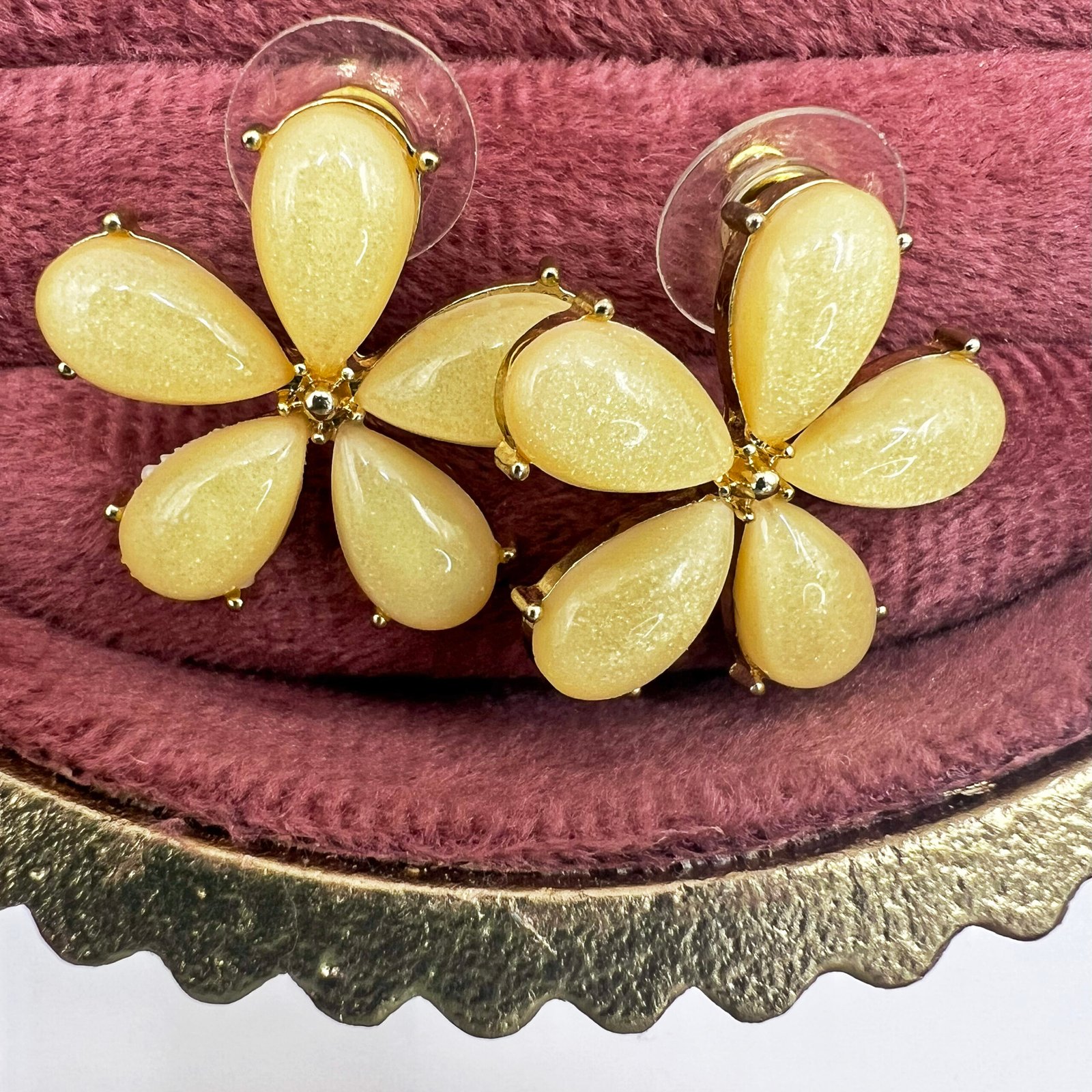 golden-petal-flower-earrings