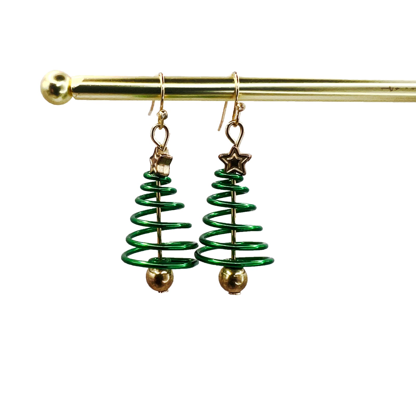 green-wire-christmas-tree-earrings